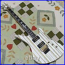 Rare color SCHECTER Synyster Gates Custom White with Gold Pinstripes Avended