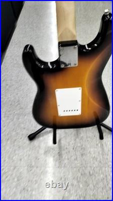 SQUIER AFFINITY SERIES Used Poplar body Maple neck Rosewood fingerboard Sunburst