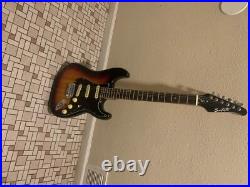 Sawtooth 6 String Electric Guitar Pack, Right, Sunburst with Vanilla Cream Pickg