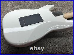 Squier Affinity HSS Stratocaster Electric Guitar Good Condition White 87377