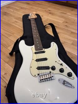 Squier by Fender Stratocaster DX HOT RAILS