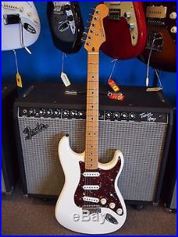 Used 2008 Fender Deluxe Roadhouse Stratocaster Electric Guitar