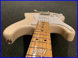 Used FenderJapan ST68-85L WHT MIJ Stratocaster Maple FB Lefty WithGB FreeShip