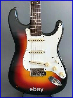 Vintage 1966 Fender Stratocaster Sunburst Solid Body Electric Guitar Strap Case