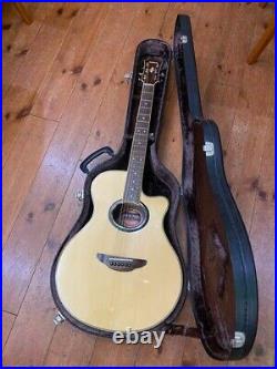 YAMAHA APX70 Electric Acoustic Guitar with Original Hard Case Good Condition