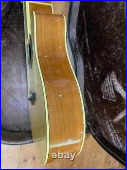 YAMAHA APX70 Electric Acoustic Guitar with Original Hard Case Good Condition